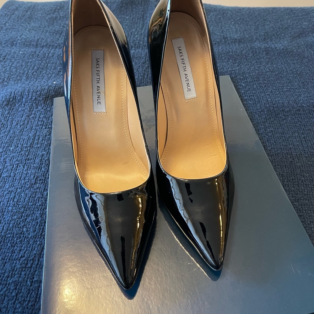 New never used. Nice high heels nice finish
